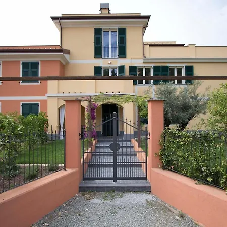 Santa Caterina Apartment *